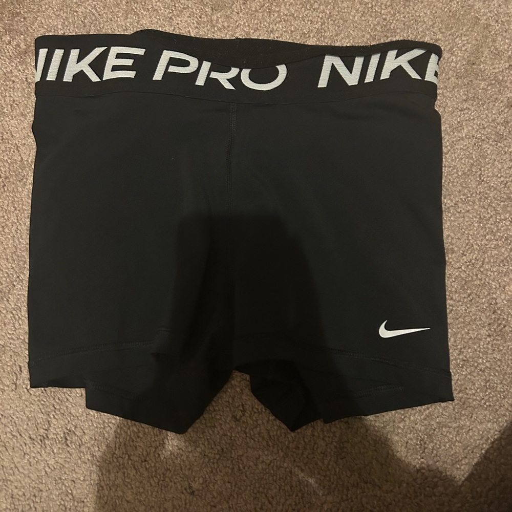 Black nike pros